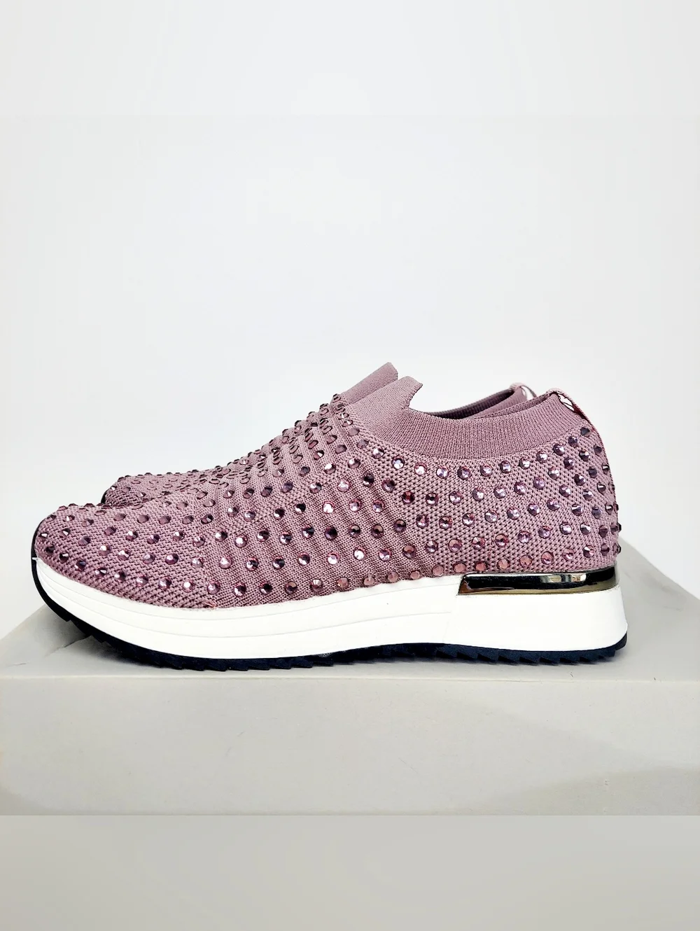 Kenneth Cole Reaction Slip-On Embellished Mauve Knit Sneakers Women's Size 6 NWT